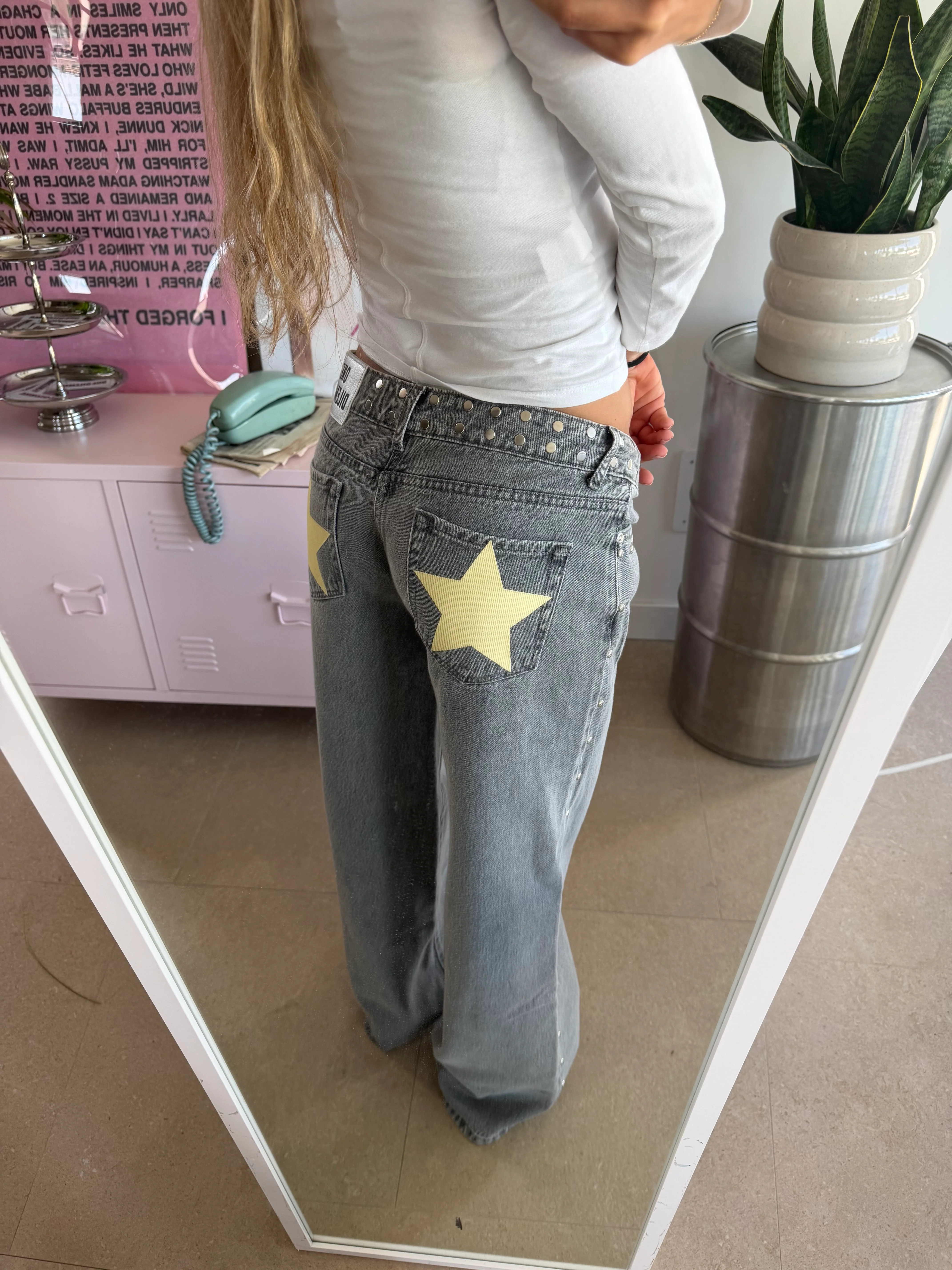 GREY JEANS YELLOW STAR - Image 2
